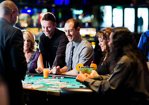 hwg88 Evolution Gaming live dealer blackjack table with dealer and multiple camera angles